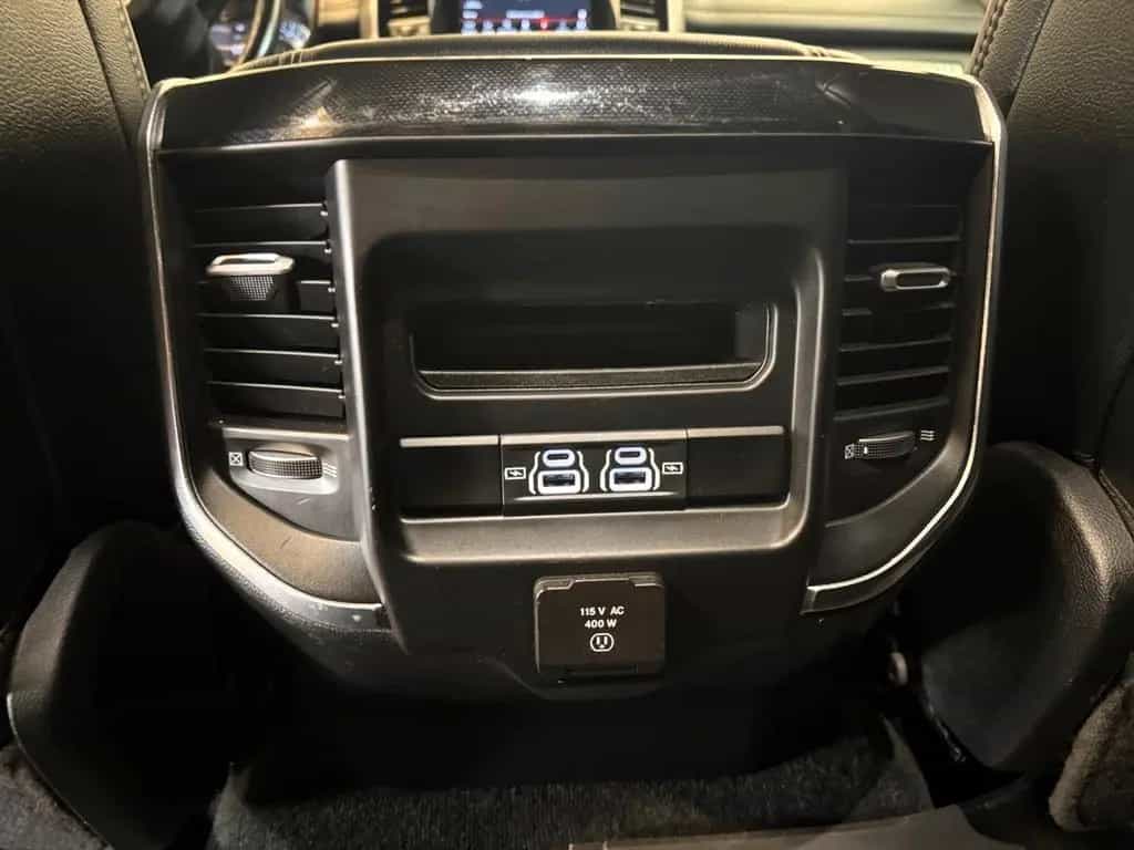 Dodge RAM 1500 5.7 Laramie / 4x4 / eTorque / LED 07/2021-photo-27