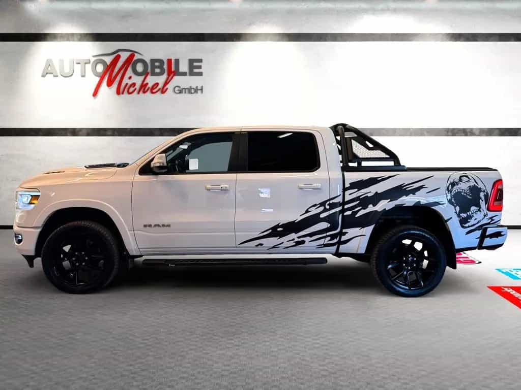 Dodge RAM 1500 5.7 Laramie / 4x4 / eTorque / LED 07/2021-photo-4