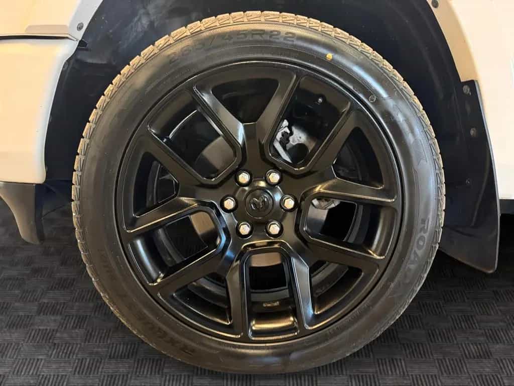 Dodge RAM 1500 5.7 Laramie / 4x4 / eTorque / LED 07/2021-photo-9