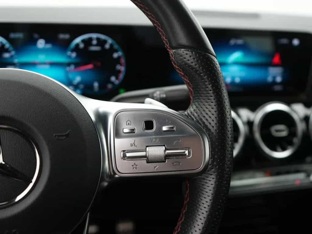 Mercedes-Benz B-Class 200 AMG-Line,LED,PANO,AHK,APP,KAM,SHZ,NAV,TEMP 03/2019-photo-11