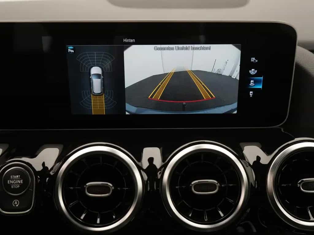 Mercedes-Benz B-Class 200 AMG-Line,LED,PANO,AHK,APP,KAM,SHZ,NAV,TEMP 03/2019-photo-14