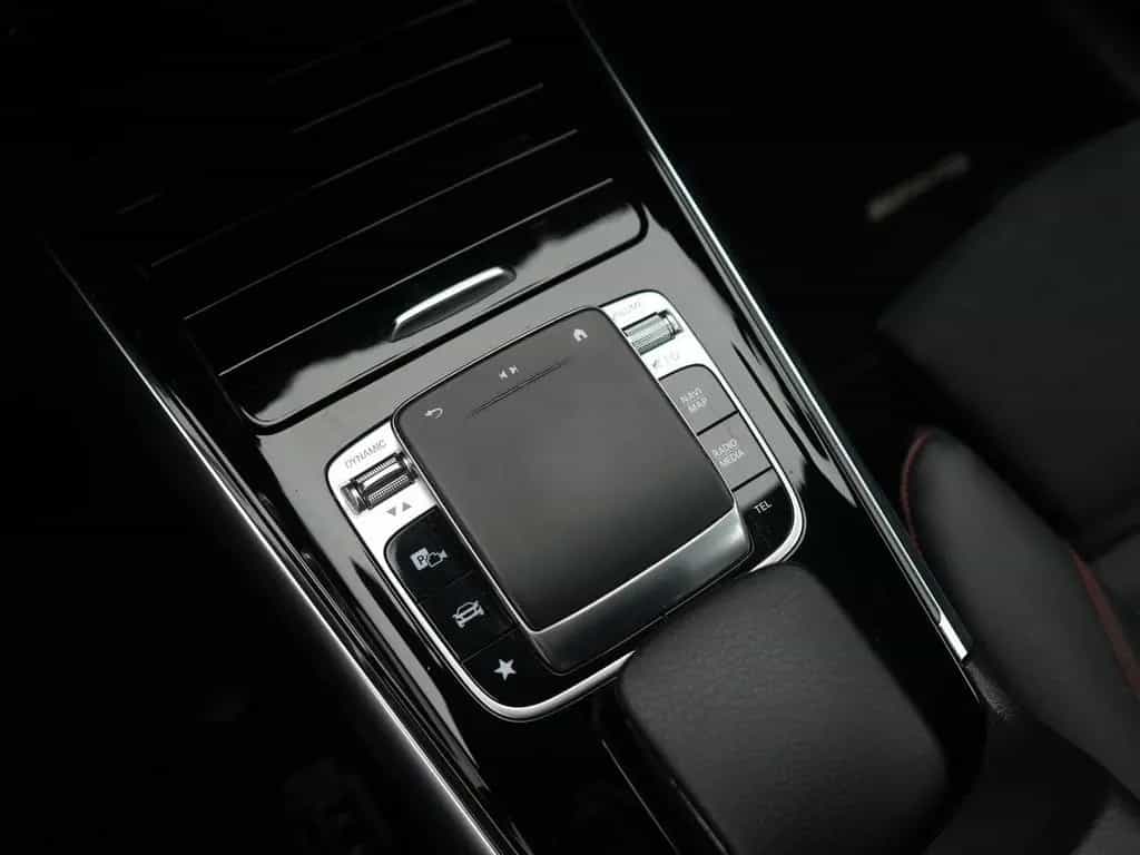 Mercedes-Benz B-Class 200 AMG-Line,LED,PANO,AHK,APP,KAM,SHZ,NAV,TEMP 03/2019-photo-23