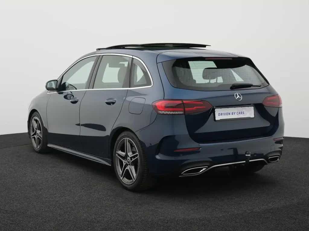 Mercedes-Benz B-Class 200 AMG-Line,LED,PANO,AHK,APP,KAM,SHZ,NAV,TEMP 03/2019-photo-3
