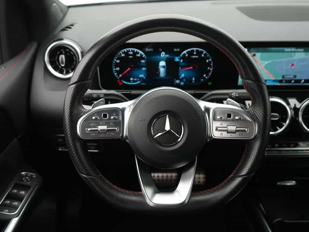Mercedes-Benz B-Class 200 AMG-Line,LED,PANO,AHK,APP,KAM,SHZ,NAV,TEMP 03/2019-photo-9