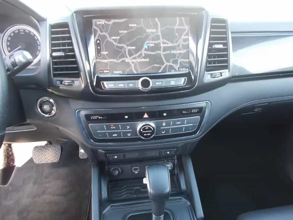 Ssangyong MUSSO Sapphire, 4WD, Hardtop, Alu 18" Leder 10/2020-photo-28