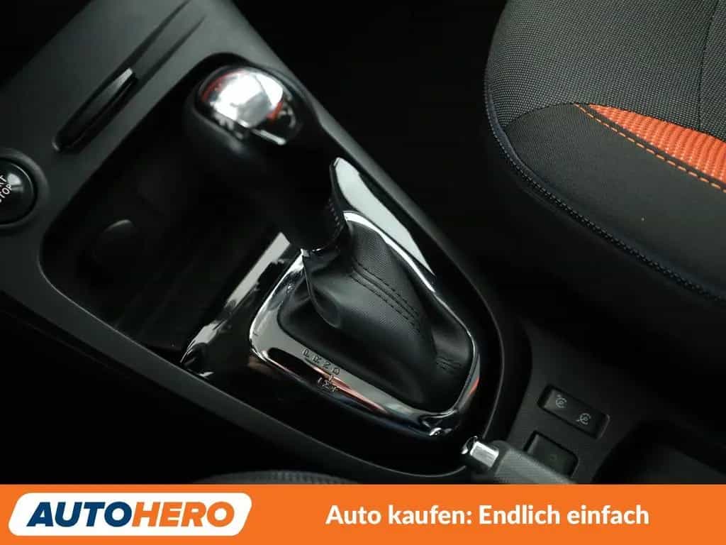 Renault Captur 1.2 TCe Luxe*NAVI*TEMPO*PDC*SHZ*KLIMA* 02/2015-photo-23