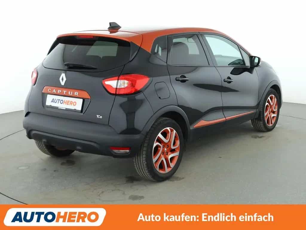 Renault Captur 1.2 TCe Luxe*NAVI*TEMPO*PDC*SHZ*KLIMA* 02/2015-photo-4