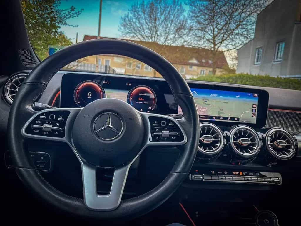 Mercedes-Benz GLB-Class 200 DCT 7-SITZER|KEYLESS|KAMERA|GARANTIE 10/2020-photo-5