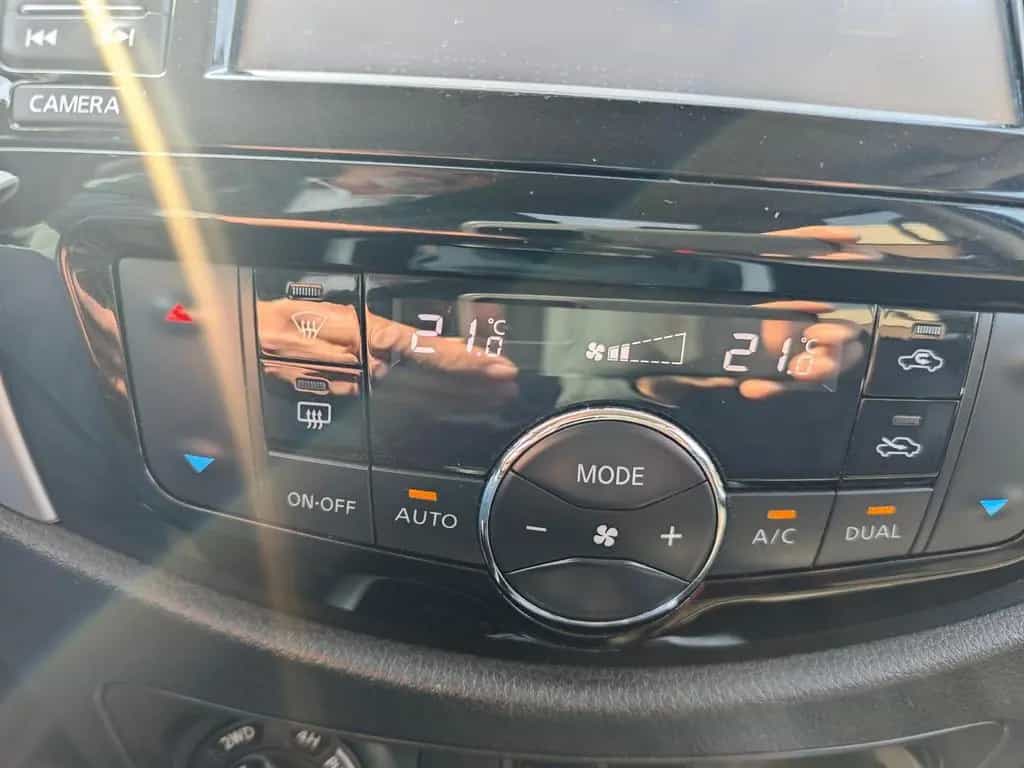 Renault Alaskan 2.3 dCi Diesel Intens Double Cab 4x4 04/2019-photo-19