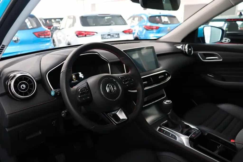 MG HS 1.5 Luxury Leder Navi SHZ ACC E.Heck SOFORT 06/2024-photo-10