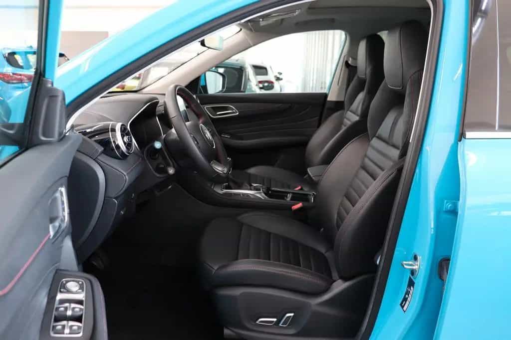 MG HS 1.5 Luxury Leder Navi SHZ ACC E.Heck SOFORT 06/2024-photo-11