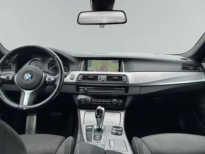 BMW 5 Series 520d Touring M Sportpaket *NaviProf..AHK.PDC* 01/2017-photo-11