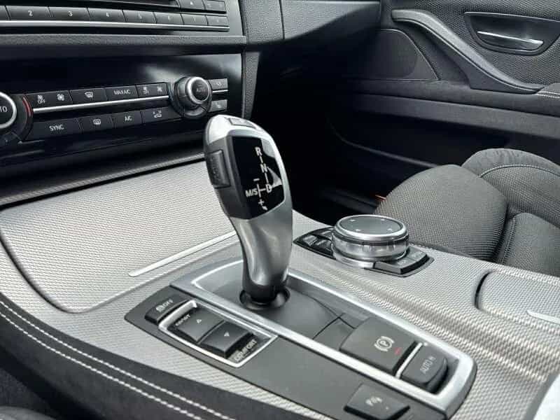 BMW 5 Series 520d Touring M Sportpaket *NaviProf..AHK.PDC* 01/2017-photo-14