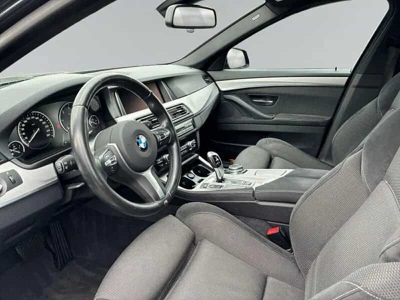 BMW 5 Series 520d Touring M Sportpaket *NaviProf..AHK.PDC* 01/2017-photo-8