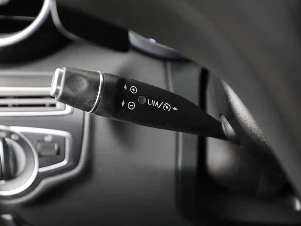 Mercedes-Benz C-Class 180 T Avantgarde LED Sitzhz PDC Metallic 06/2017-photo-24