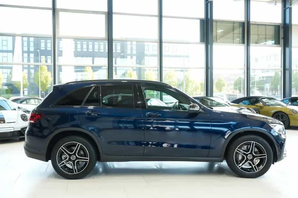 Mercedes-Benz GLC 200 4M*AMG-LINE*NIGHT*LEDER*NAVI*LED*1.HAND* 07/2020-photo-5