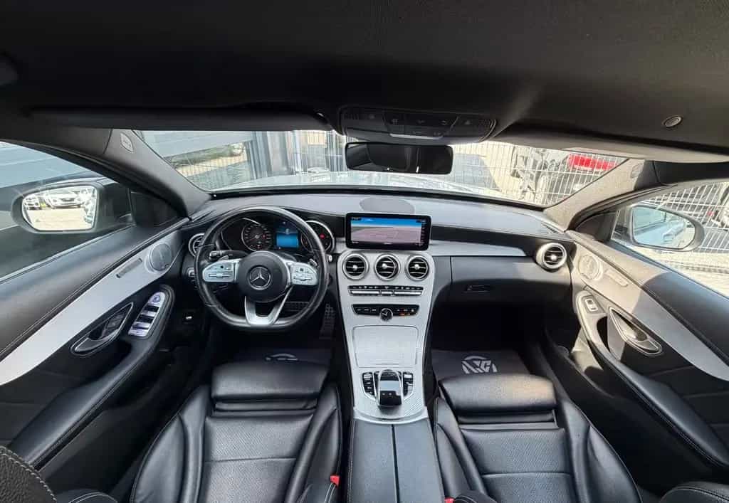 Mercedes-Benz C 300 d Lim*AMG*NIGHT*Burmester*LED*KAMERA*AMBIE 05/2019-photo-2