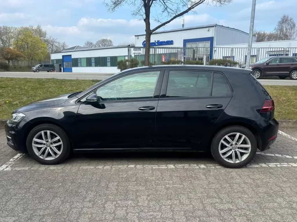 Volkswagen Golf VII 1.0 TSI Comfortline BMT*PANO/STANDHEIZ. 02/2019-photo-1