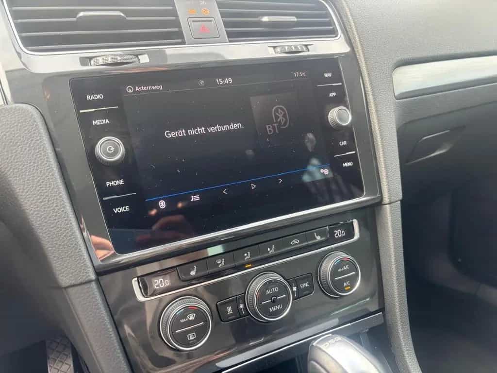 Volkswagen Golf VII 1.0 TSI Comfortline BMT*PANO/STANDHEIZ. 02/2019-photo-18