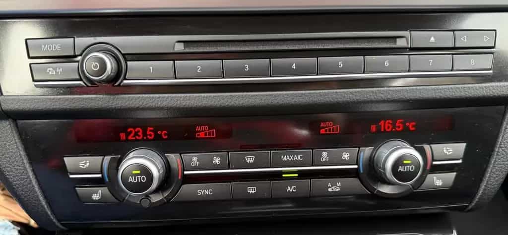 BMW 520 D Automatik Touring  xDrive HuD PDC Klima 11/2016-photo-20