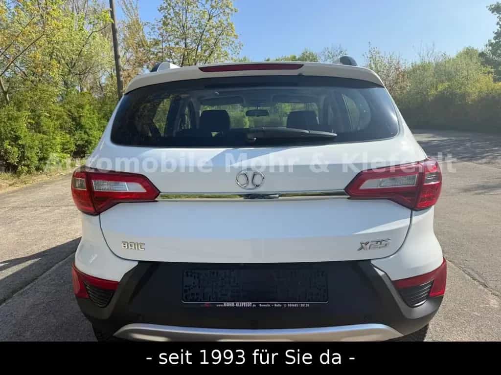 BAIC Senova X25 Automatik*SCHIEBEDACH*PHONE*CAM* 05/2018-photo-4