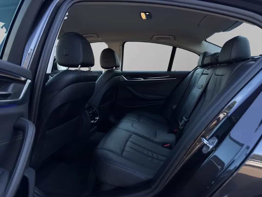 BMW 520 d Lim. xDrive*Display-Key*LED*Kamera*Ambiente 06/2019-photo-10