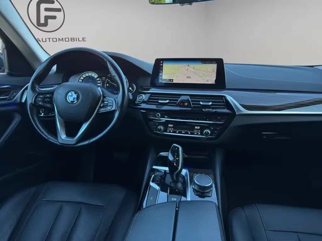 BMW 520 d Lim. xDrive*Display-Key*LED*Kamera*Ambiente 06/2019-photo-12