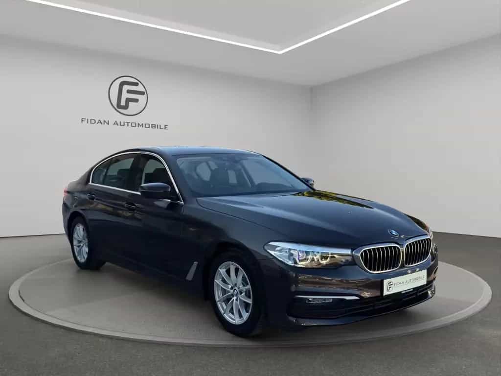 BMW 520 d Lim. xDrive*Display-Key*LED*Kamera*Ambiente 06/2019-photo-6