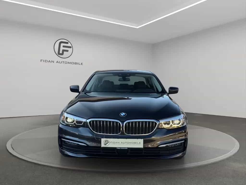 BMW 520 d Lim. xDrive*Display-Key*LED*Kamera*Ambiente 06/2019-photo-7
