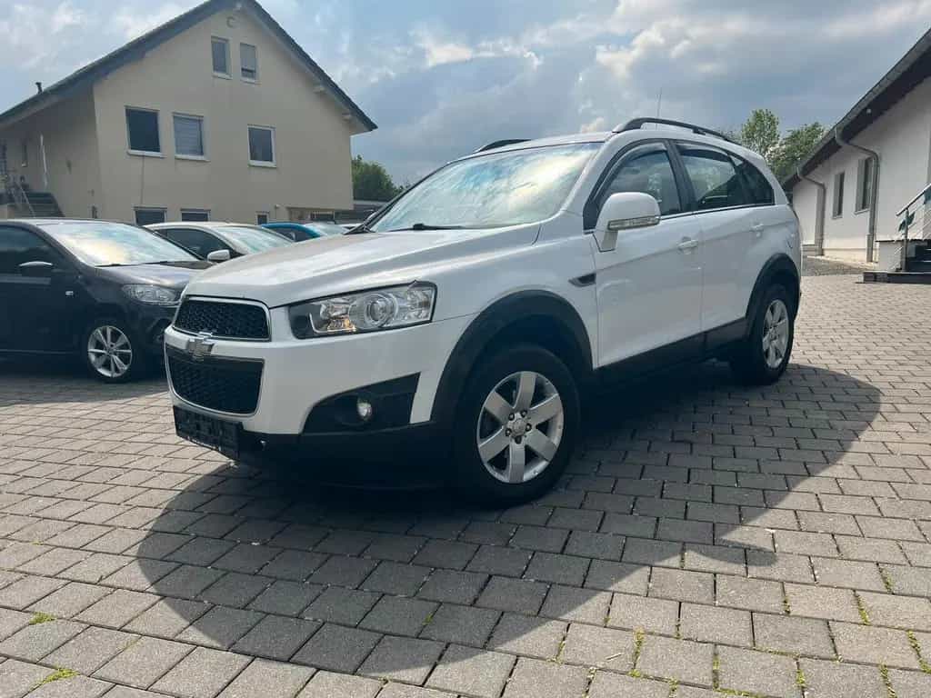 Chevrolet Captiva 2.4 LT 2WD 7 Sitze SHD NAVI AHK KAMERA T 03/2013-photo-1