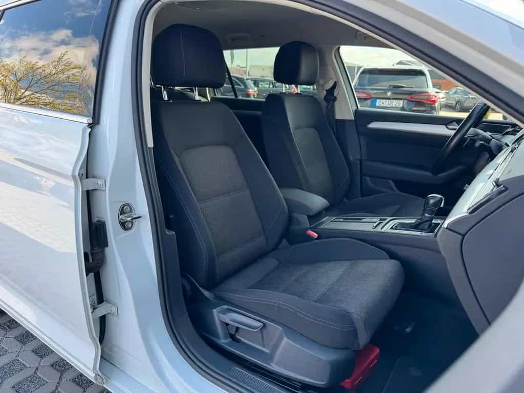 Volkswagen Passat Variant 1.4 TSI"DSG"Comfortline"MASSAGE" 11/2017-photo-12