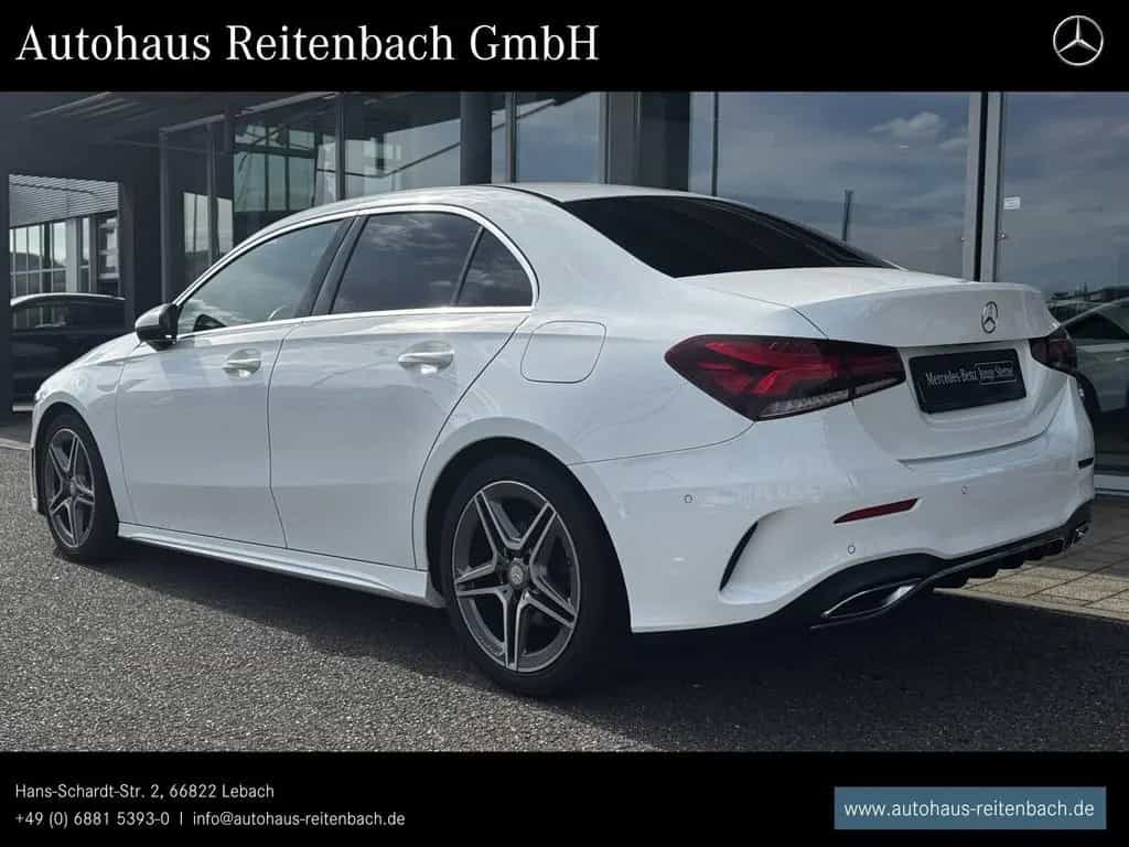 Mercedes-Benz A-Class 4M LIMO AMG+LED+7G-DCT SITZHZG+WIDE+PTC+18" 06/2020-photo-1