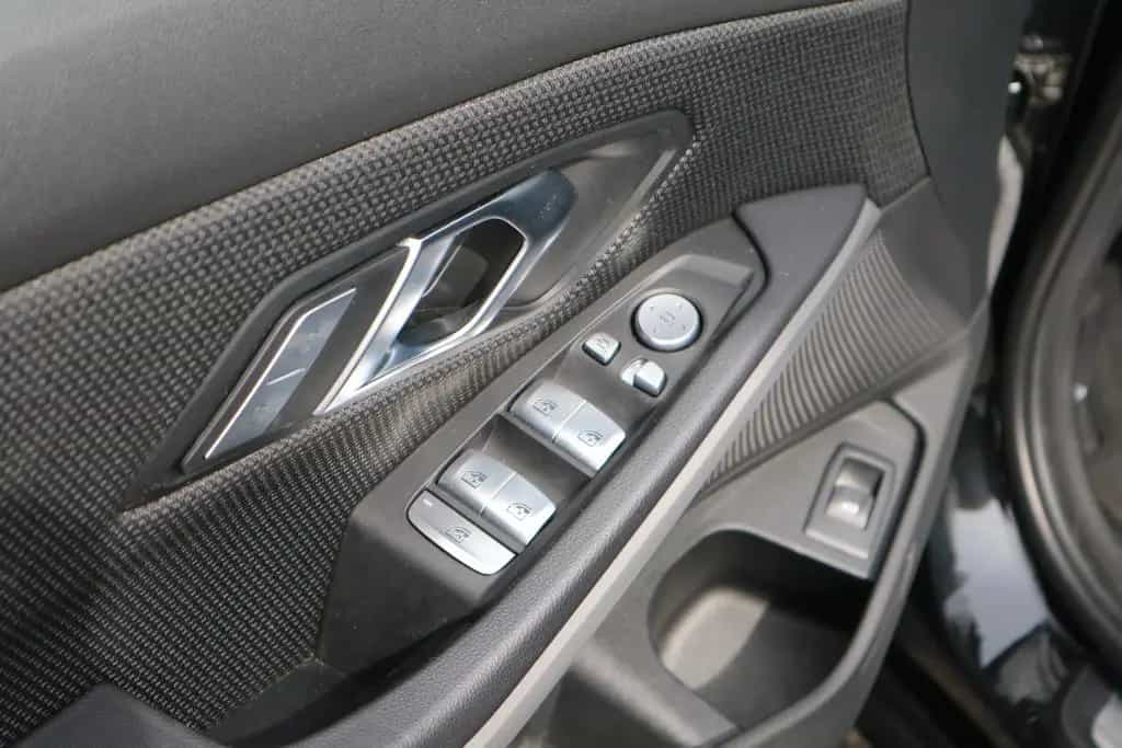BMW 320 d Touring LCI *HUD*LED*PDC*NAVI*AHK* 05/2023-photo-12