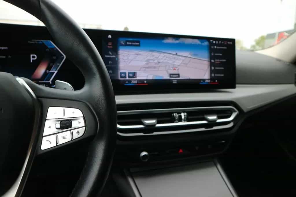 BMW 320 d Touring LCI *HUD*LED*PDC*NAVI*AHK* 05/2023-photo-18