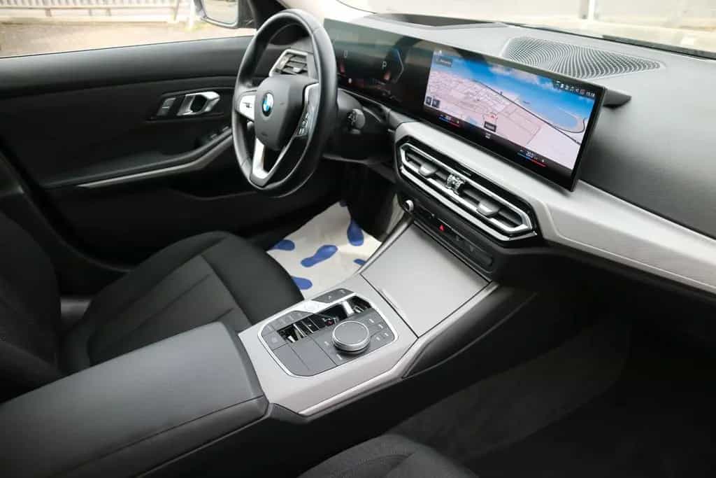 BMW 320 d Touring LCI *HUD*LED*PDC*NAVI*AHK* 05/2023-photo-27