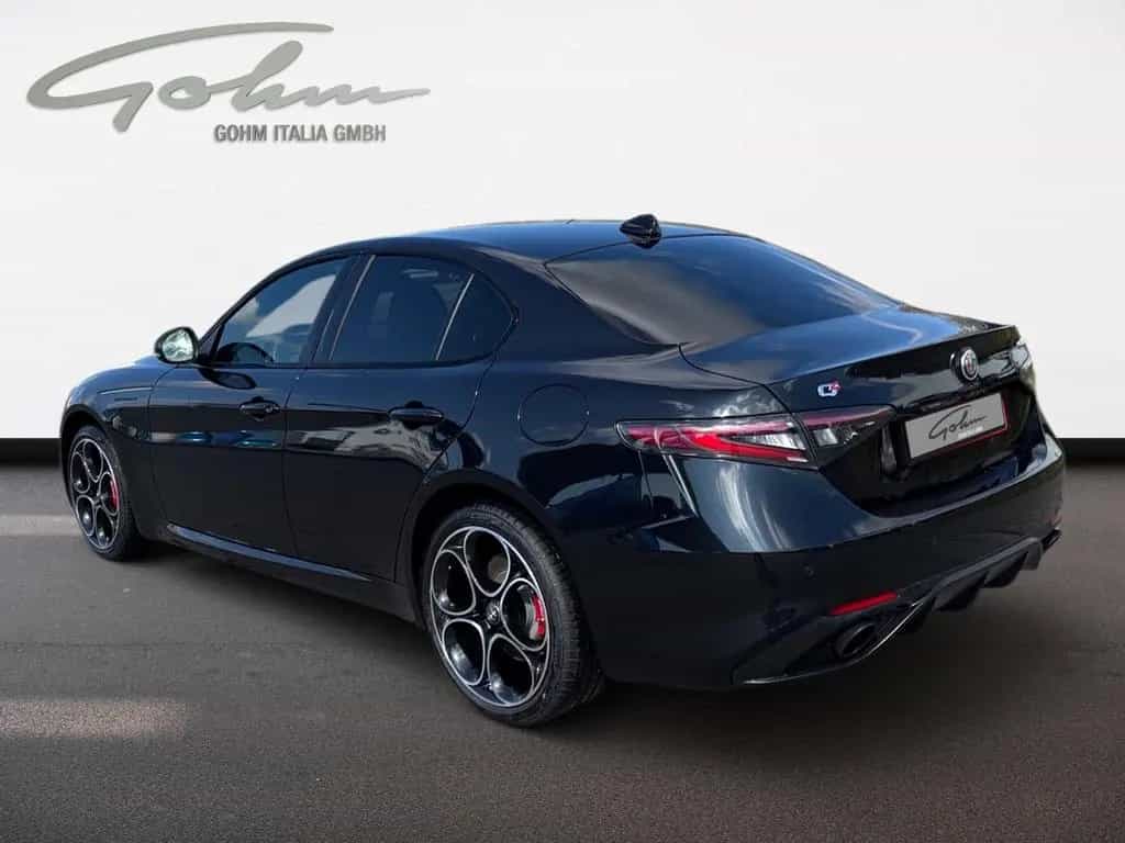 Alfa Romeo Giulia Competizione Q4 10/2023-photo-3