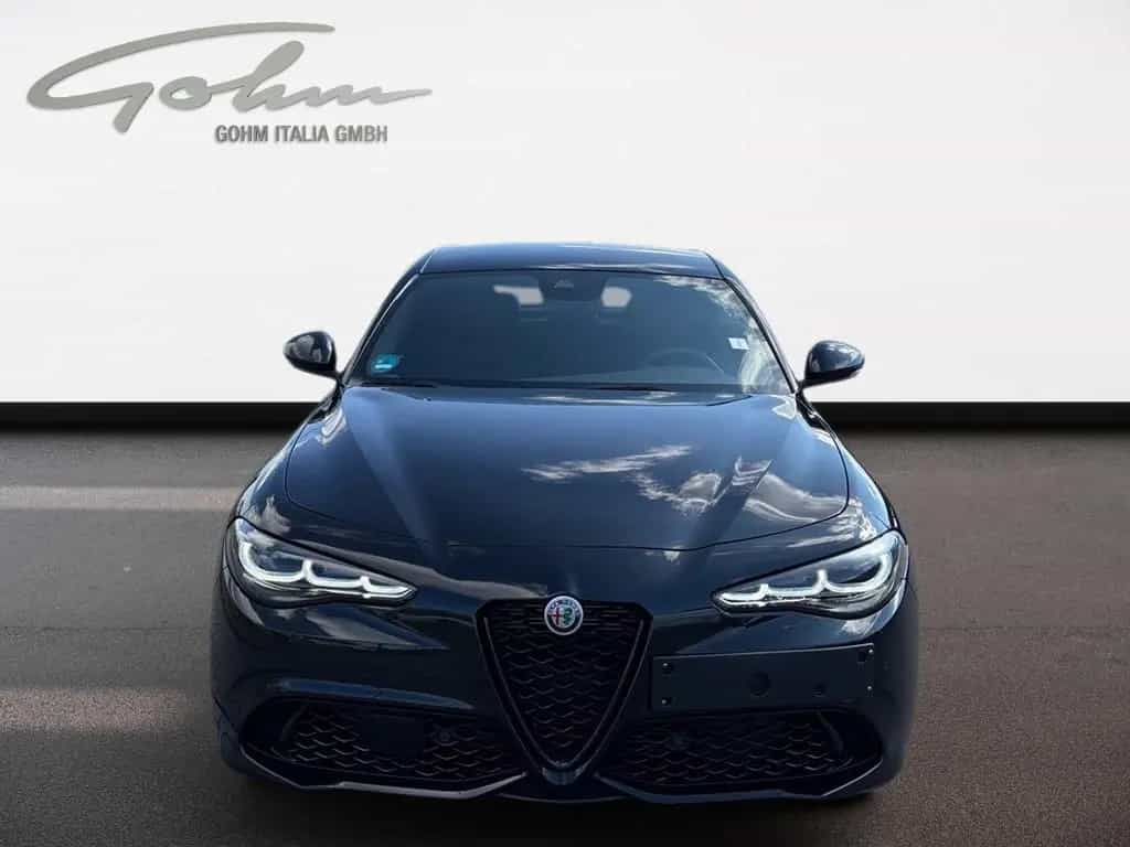 Alfa Romeo Giulia Competizione Q4 10/2023-photo-8
