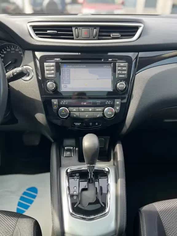 Nissan Qashqai N-Connecta 04/2017-photo-19