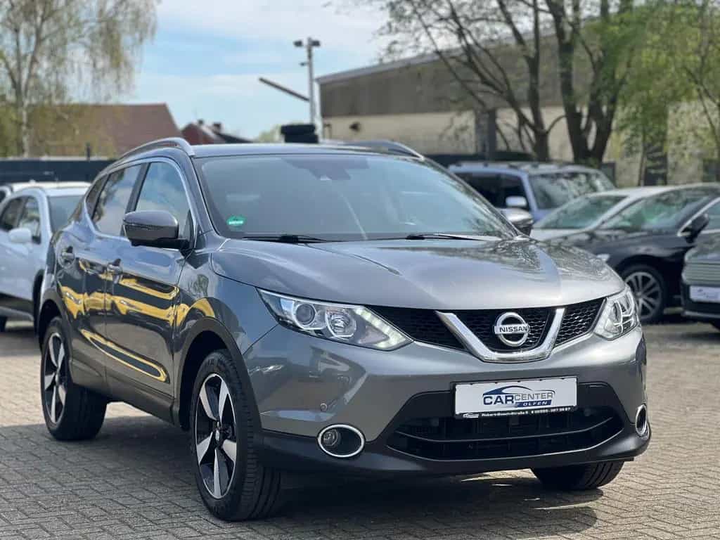 Nissan Qashqai N-Connecta 04/2017-photo-2