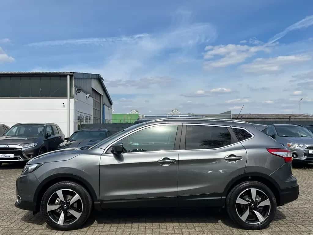 Nissan Qashqai N-Connecta 04/2017-photo-3