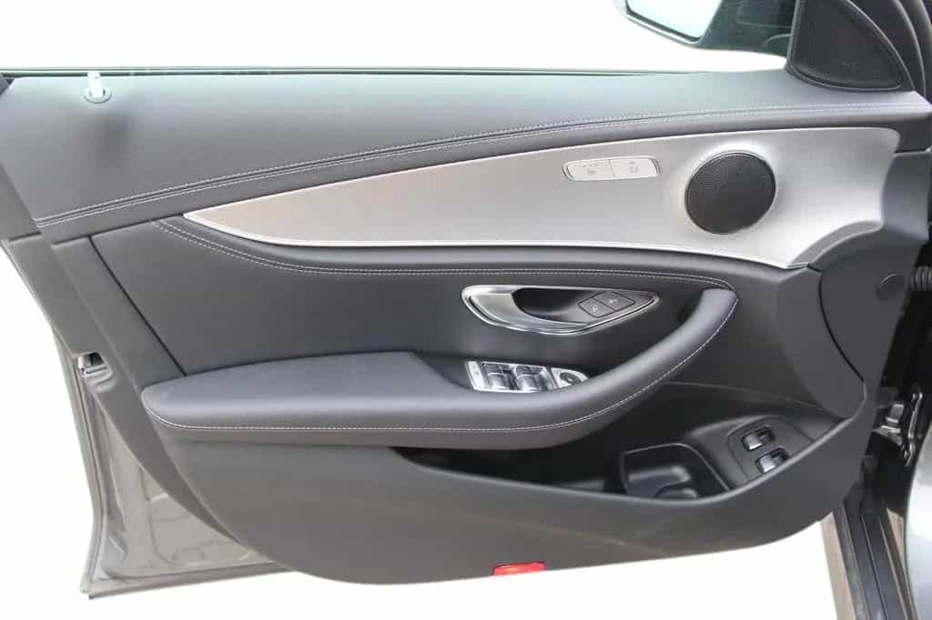Mercedes-Benz E-Class 200 AMG-Line/ LED/ Night/ Alu/ AHK/58tkm 08/2018-photo-17