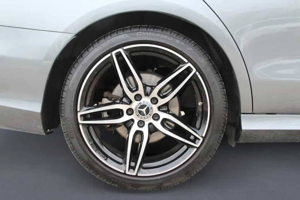 Mercedes-Benz E-Class 200 AMG-Line/ LED/ Night/ Alu/ AHK/58tkm 08/2018-photo-20