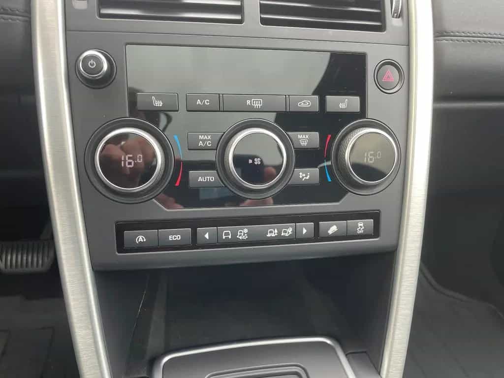 Land Rover Discovery Sport SE AWD Pano Standh. Cam Navi 03/2017-photo-16