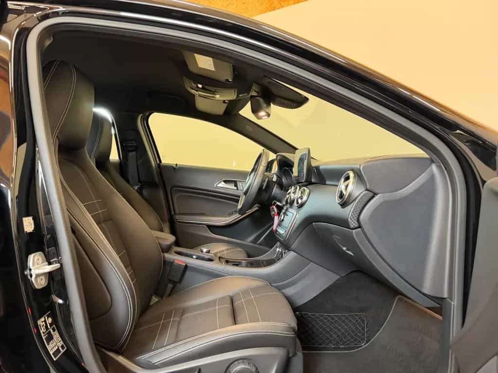 Mercedes-Benz A-Class 180 BlueEfficiency/LED/NAVI/SHZ/TEMPOMAT/PDC 12/2016-photo-12