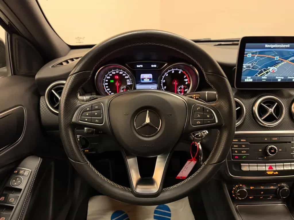 Mercedes-Benz A-Class 180 BlueEfficiency/LED/NAVI/SHZ/TEMPOMAT/PDC 12/2016-photo-15
