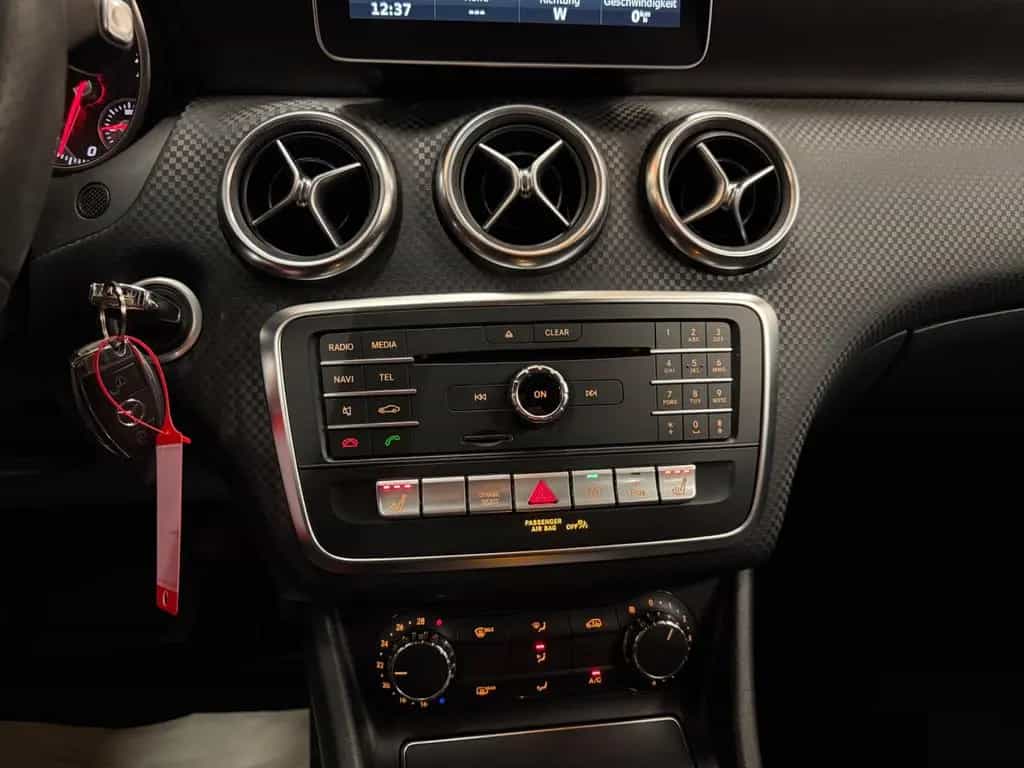 Mercedes-Benz A-Class 180 BlueEfficiency/LED/NAVI/SHZ/TEMPOMAT/PDC 12/2016-photo-19