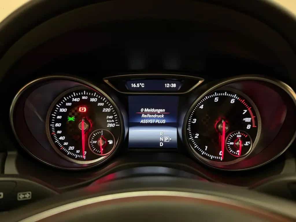 Mercedes-Benz A-Class 180 BlueEfficiency/LED/NAVI/SHZ/TEMPOMAT/PDC 12/2016-photo-22