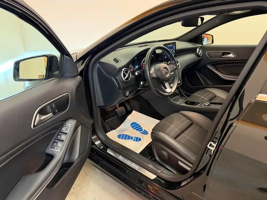 Mercedes-Benz A-Class 180 BlueEfficiency/LED/NAVI/SHZ/TEMPOMAT/PDC 12/2016-photo-7