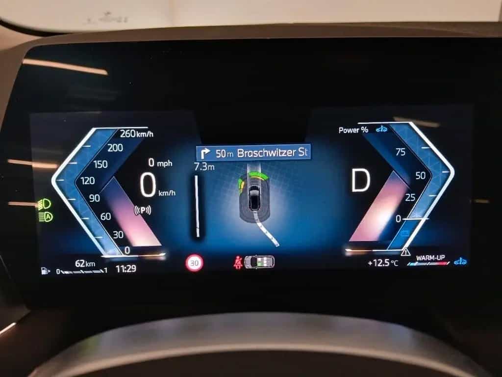 BMW 2 Series 218i Lux. Line Active Tourer ACC HiFi Memory QI 10/2024-photo-10