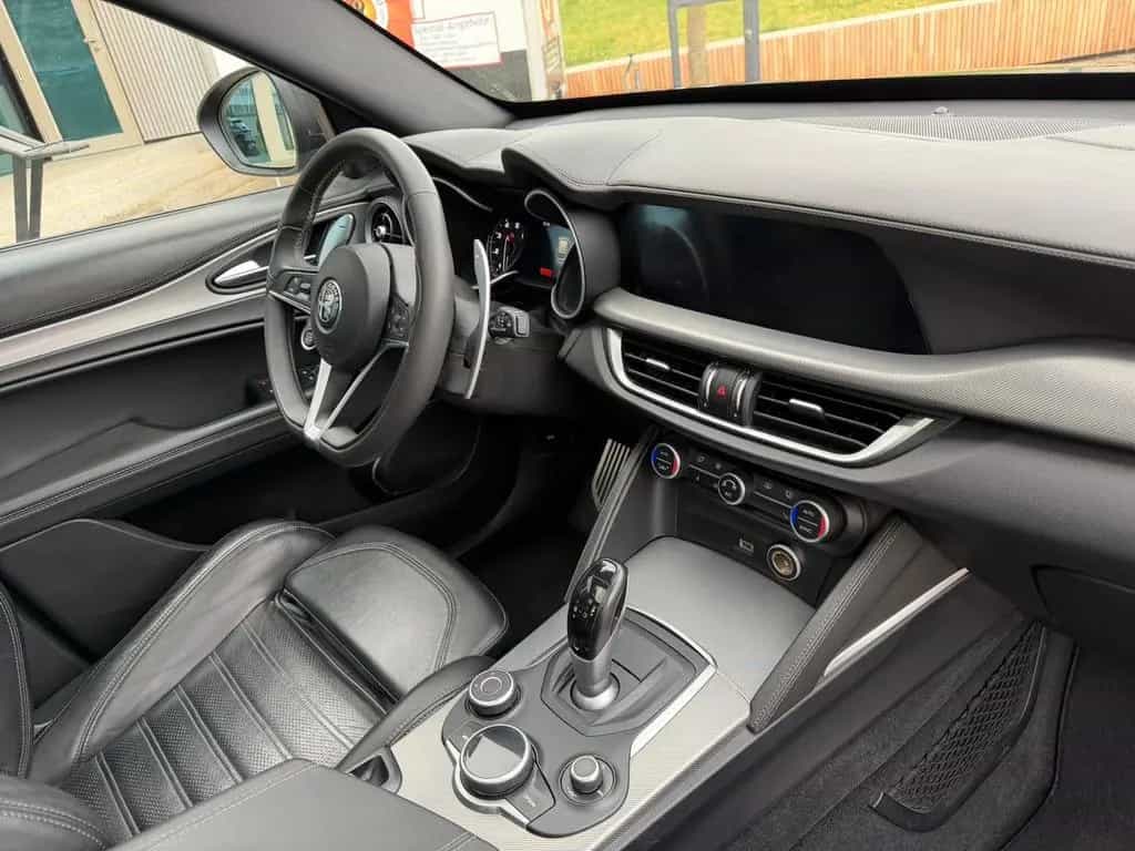 Alfa Romeo Stelvio B-Tech Q4/PANO/LED/CAM/LEDER/NAVI/HARMAN 12/2019-photo-19